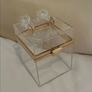 Clear Box Clutch